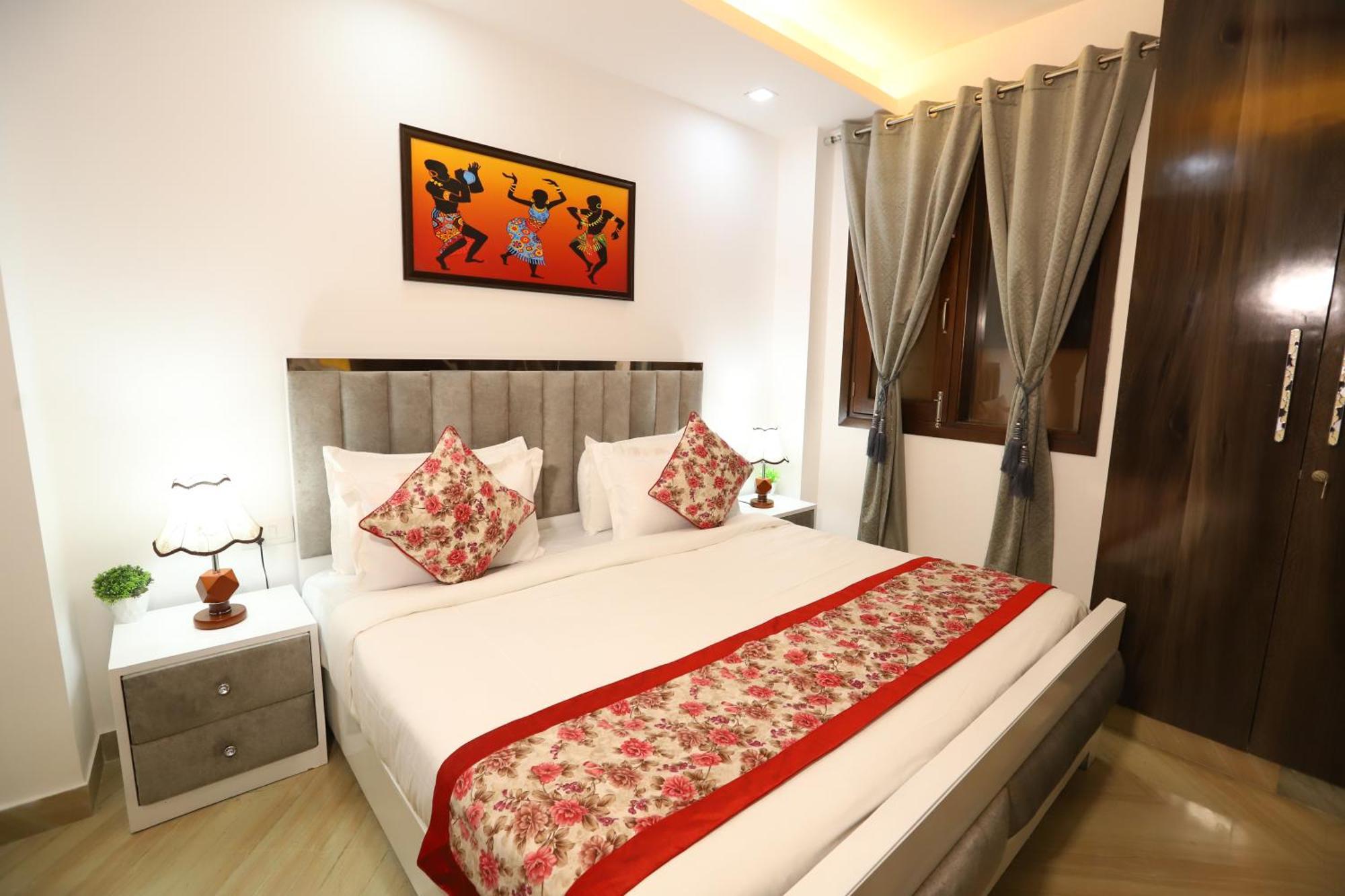 Crown Hotel Agra Near Taj Mahal Dış mekan fotoğraf