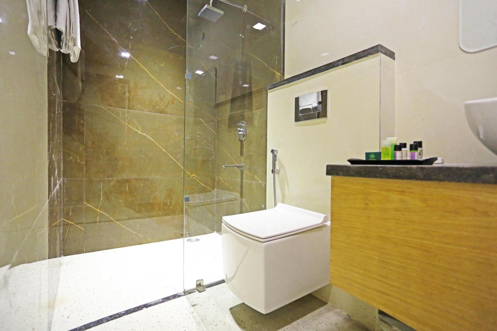 Crown Hotel Agra Near Taj Mahal Dış mekan fotoğraf
