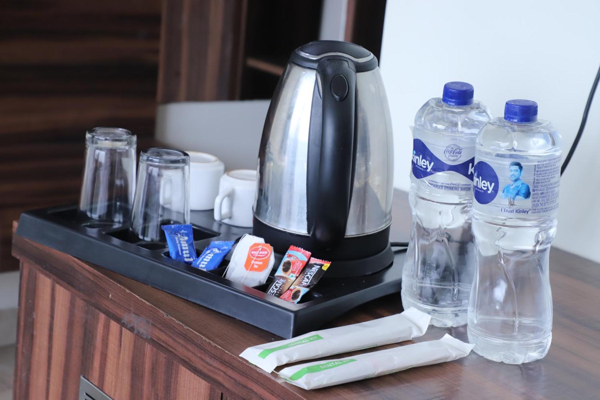 Crown Hotel Agra Near Taj Mahal Dış mekan fotoğraf